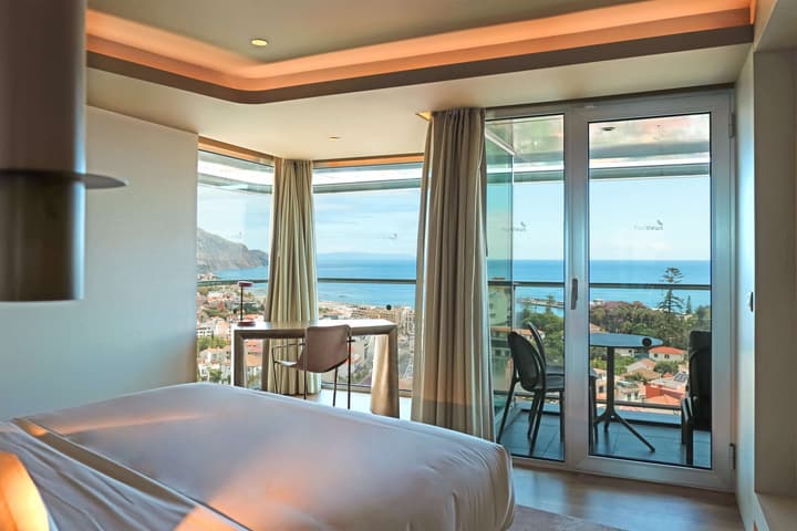 The Views Baia - Adults Only