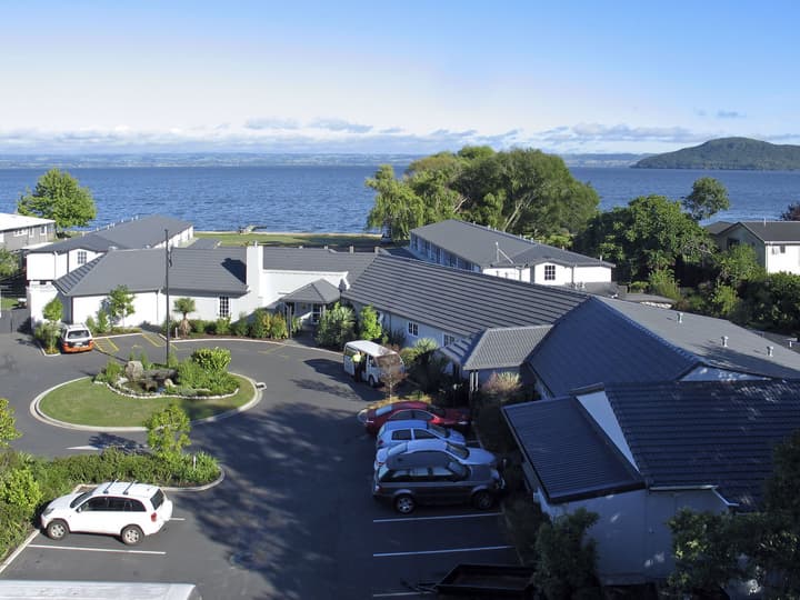 Wai Ora Lakeside Spa Resort