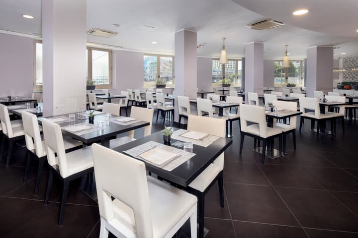 Holiday Inn Genoa City by IHG