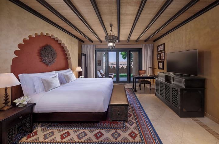Qasr Al Sarab Desert Resort by Anantara