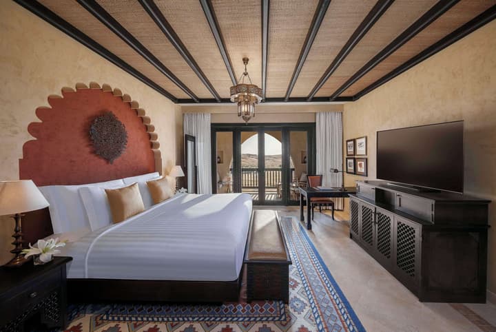 Qasr Al Sarab Desert Resort by Anantara