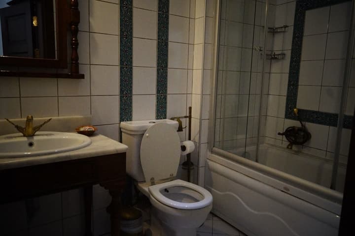 Aruna Hotel