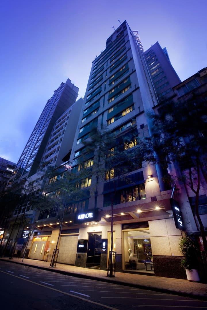 Xi Hotel