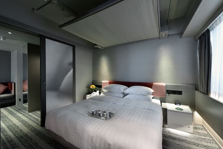 Xi Hotel