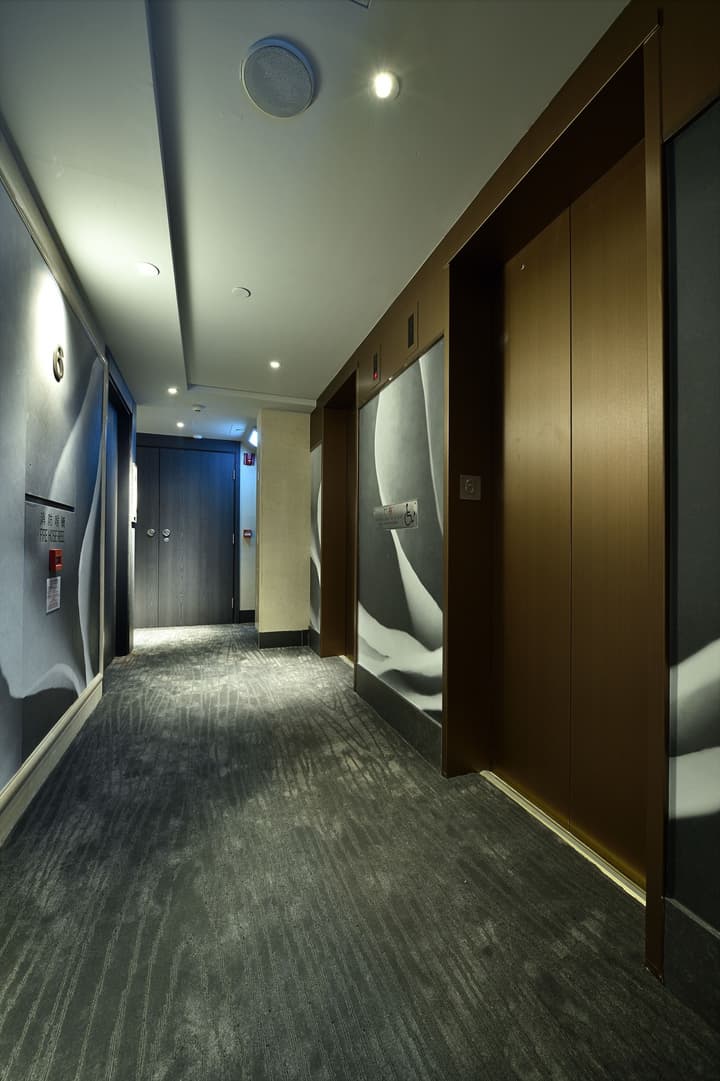 Xi Hotel