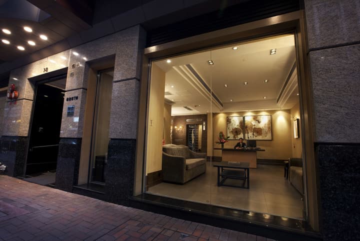 Xi Hotel