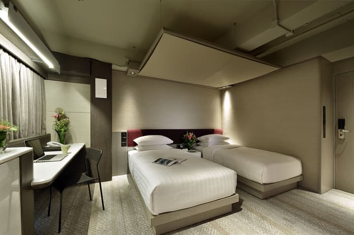 Xi Hotel