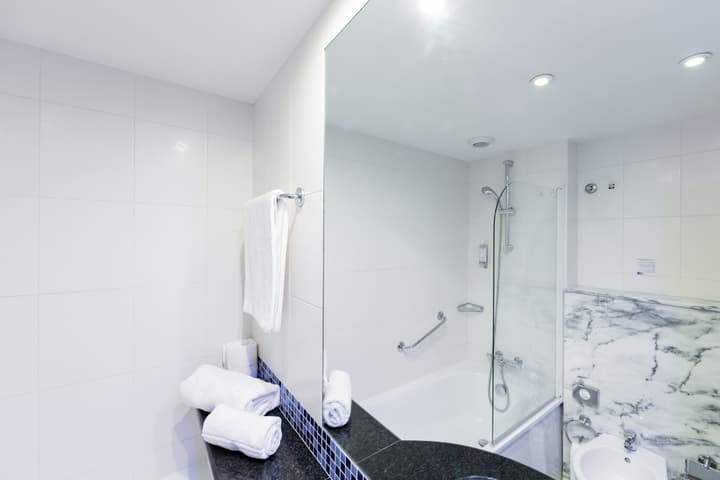 Holiday Inn Express Lisbon Airport by IHG
