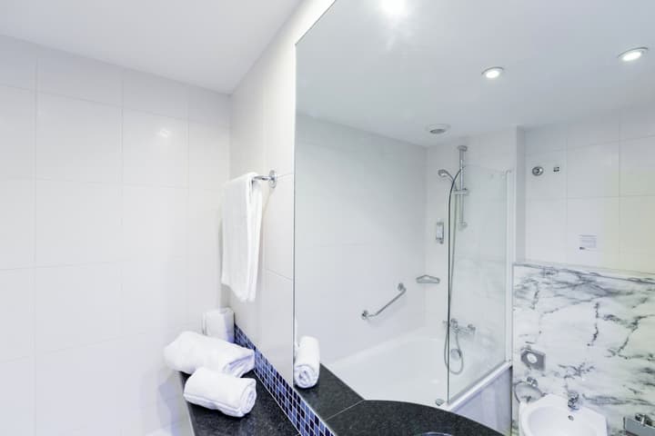 Holiday Inn Express Lisbon Airport by IHG
