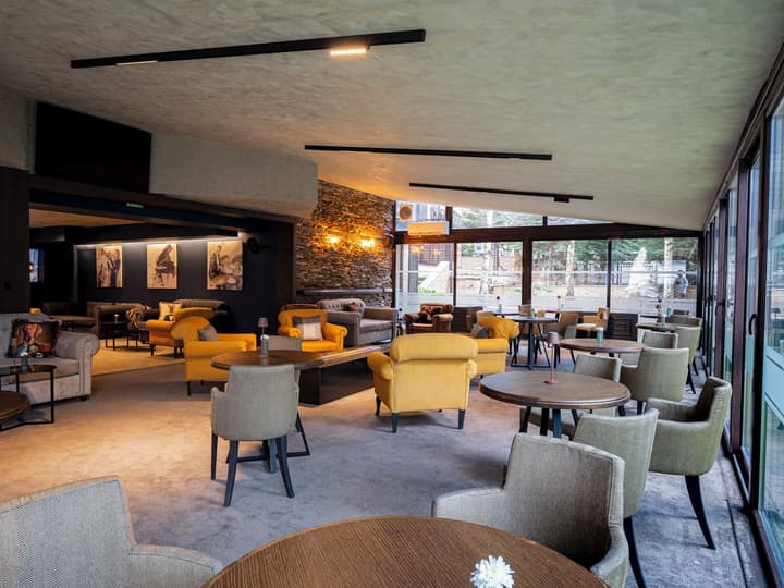 Premier Luxury Mountain Resort