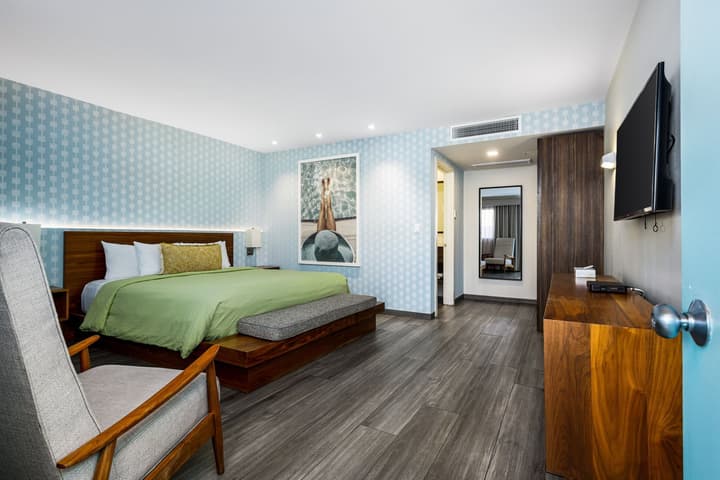 The Skylark a Palm Springs Hotel
