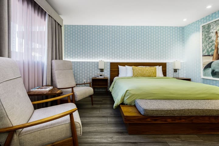 The Skylark a Palm Springs Hotel