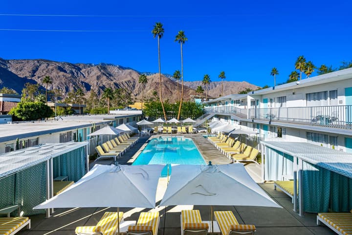 The Skylark a Palm Springs Hotel
