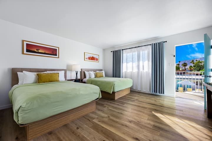 The Skylark a Palm Springs Hotel