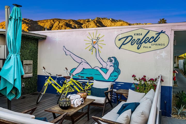 The Skylark a Palm Springs Hotel