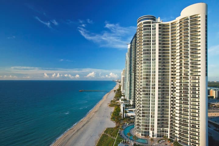 Solé Miami, A Noble House Resort