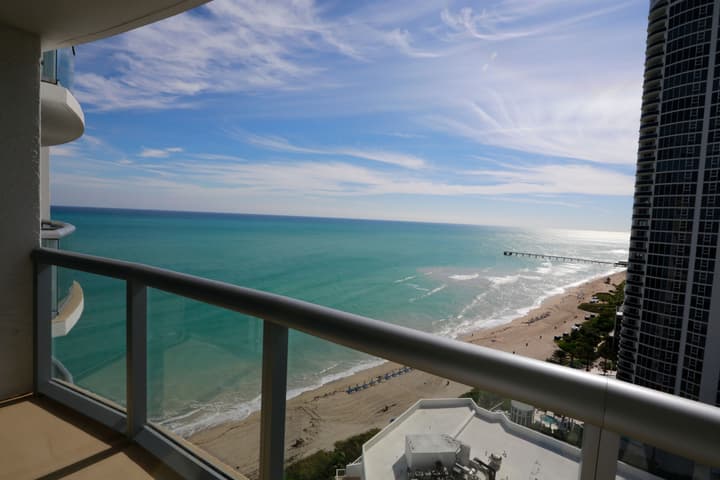 Solé Miami, A Noble House Resort