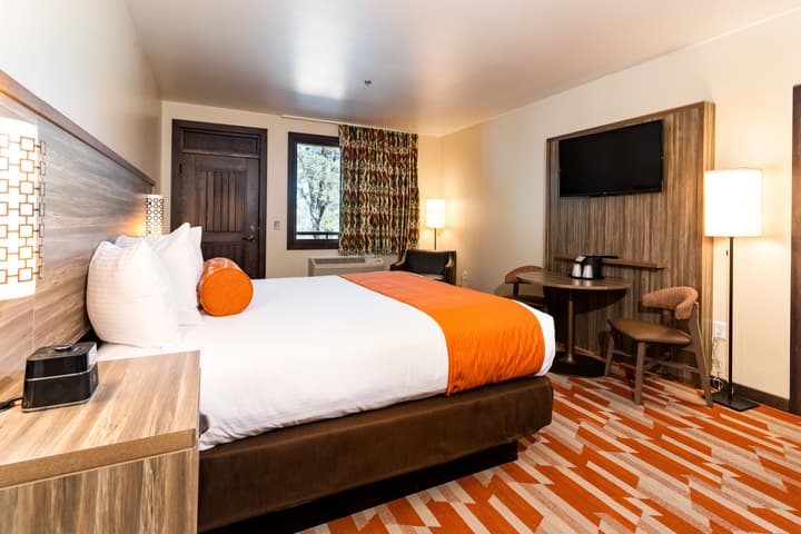 Maswik Lodge - Inside the Park