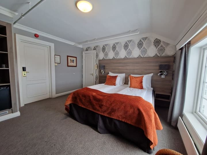 Dr. Holms Hotel
