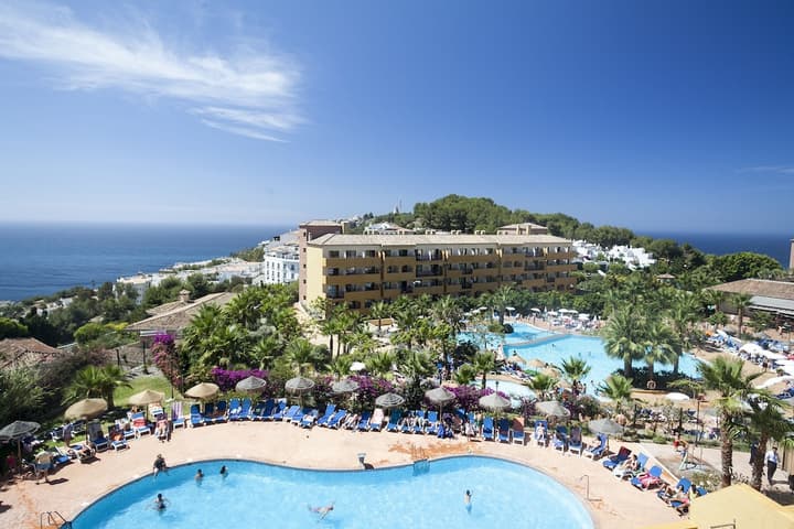 Best Alcazar (Hotel & Apartments)
