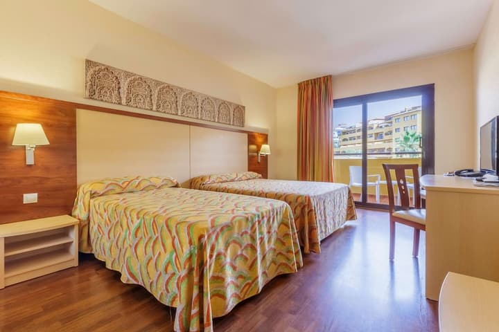 Best Alcazar (Hotel & Apartments)