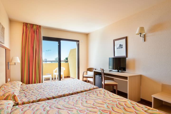 Best Alcazar (Hotel & Apartments)