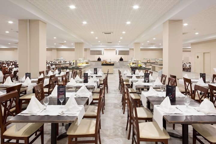Best Alcazar (Hotel & Apartments)