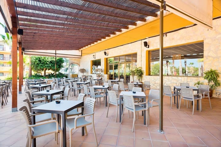 Best Alcazar (Hotel & Apartments)