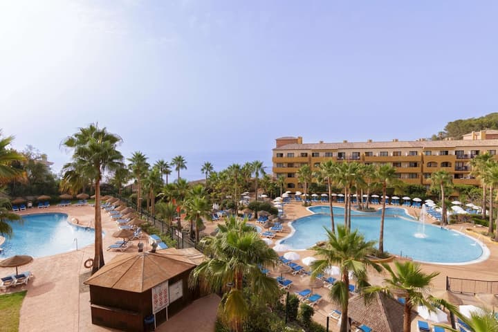 Best Alcazar (Hotel & Apartments)