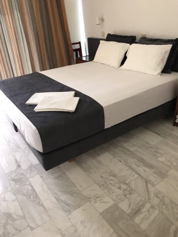 Vlycha Beach Studios & Apartments