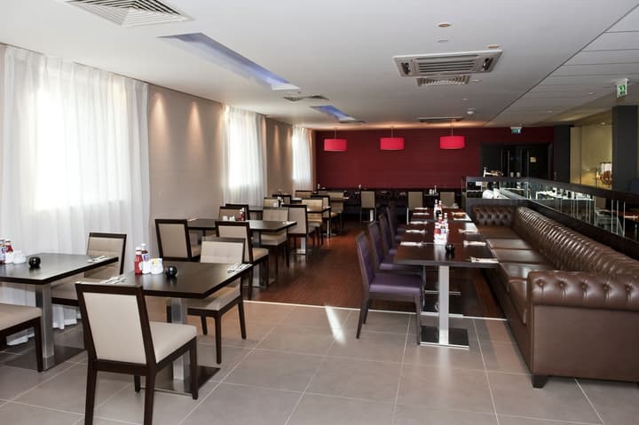 ibis Belfast Queens Quarter