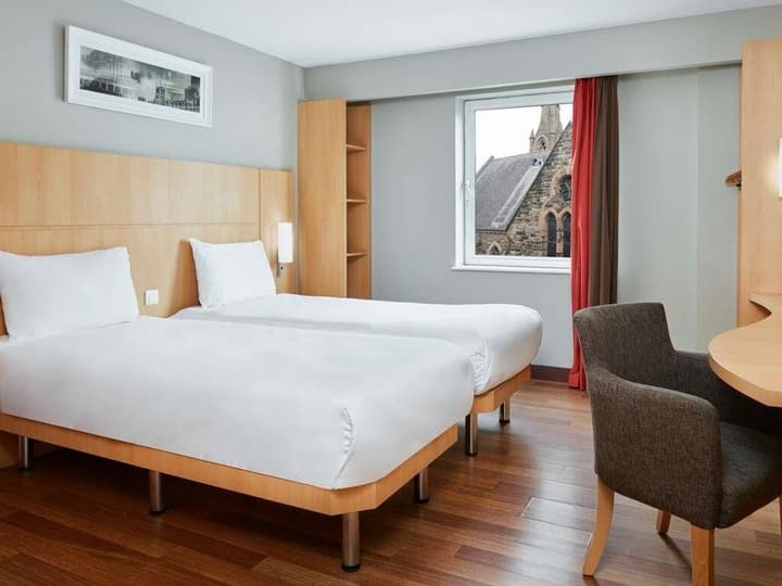 ibis Belfast Queens Quarter