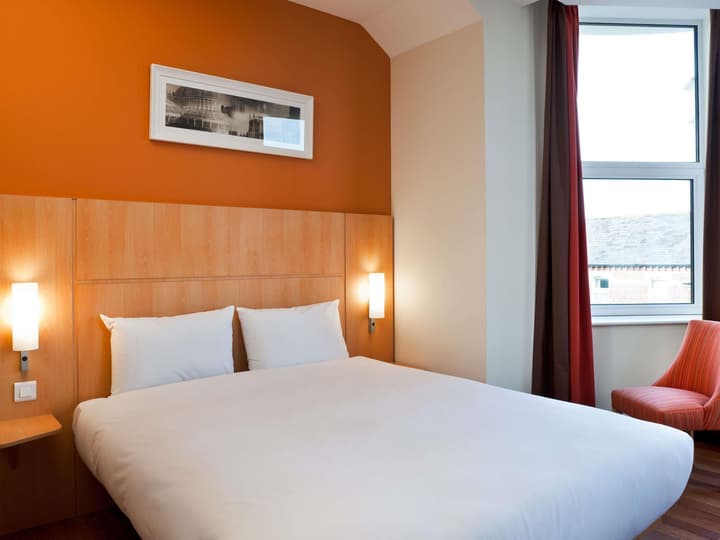 ibis Belfast Queens Quarter