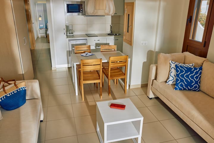 Grupotel Flamingo Beach