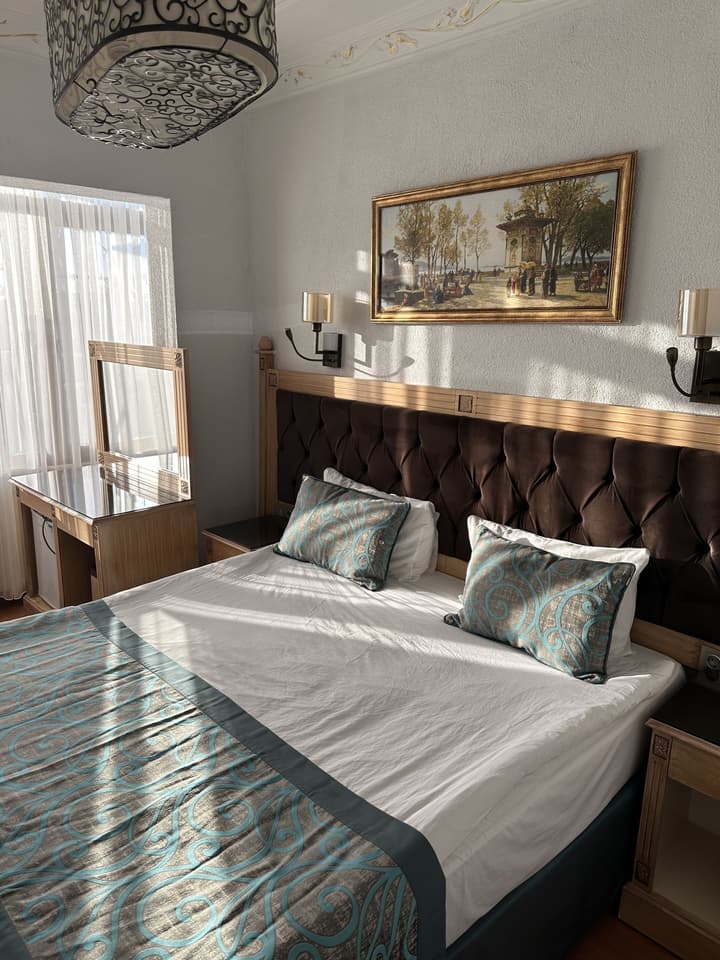 Blue Tuana Hotel