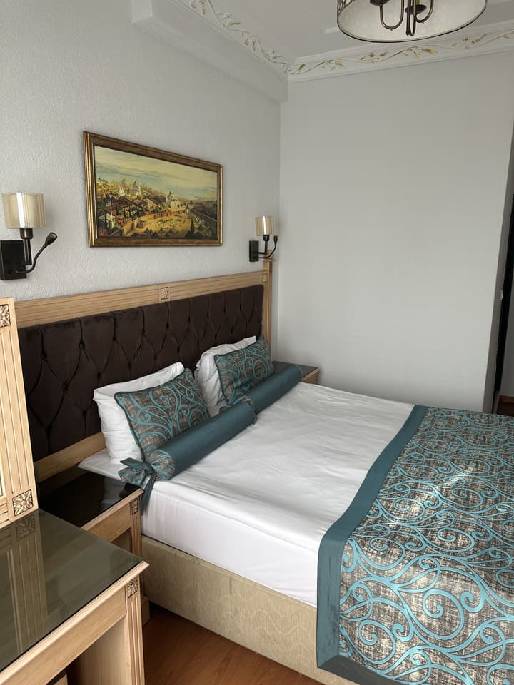 Blue Tuana Hotel