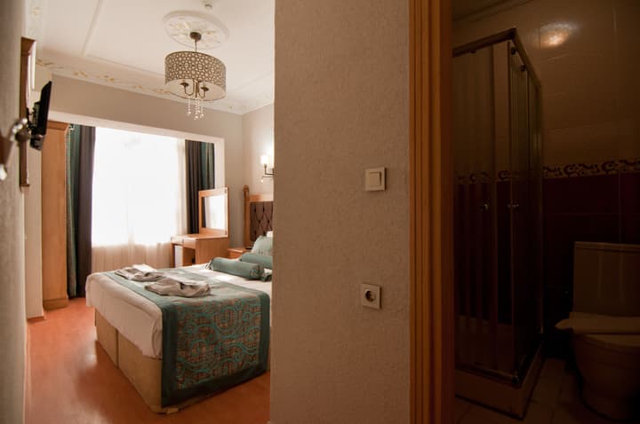 Blue Tuana Hotel