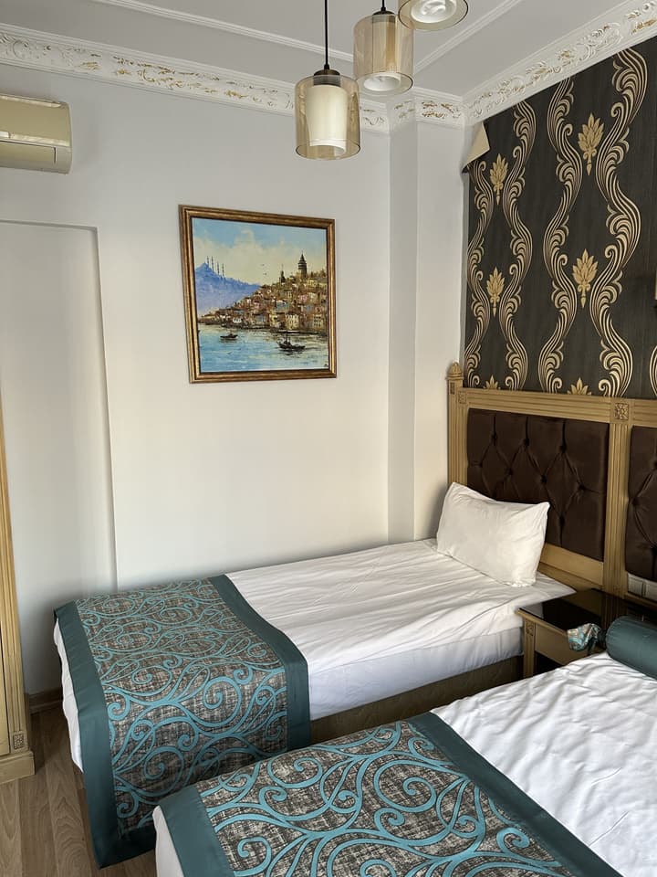 Blue Tuana Hotel