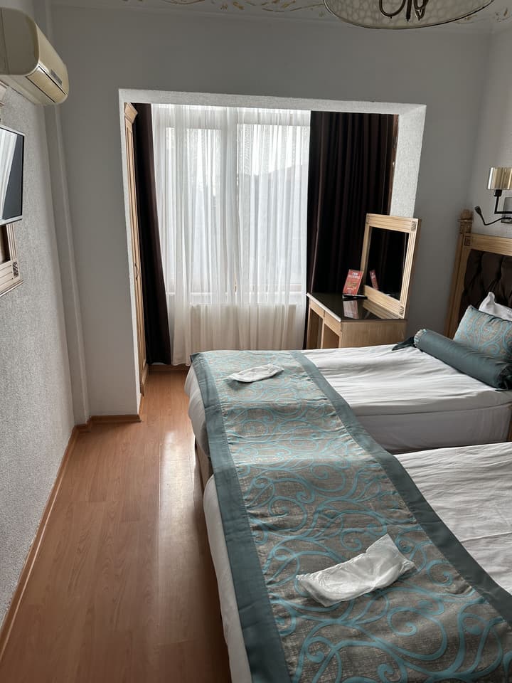 Blue Tuana Hotel