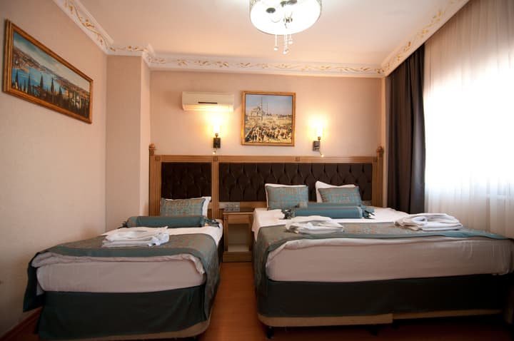 Blue Tuana Hotel