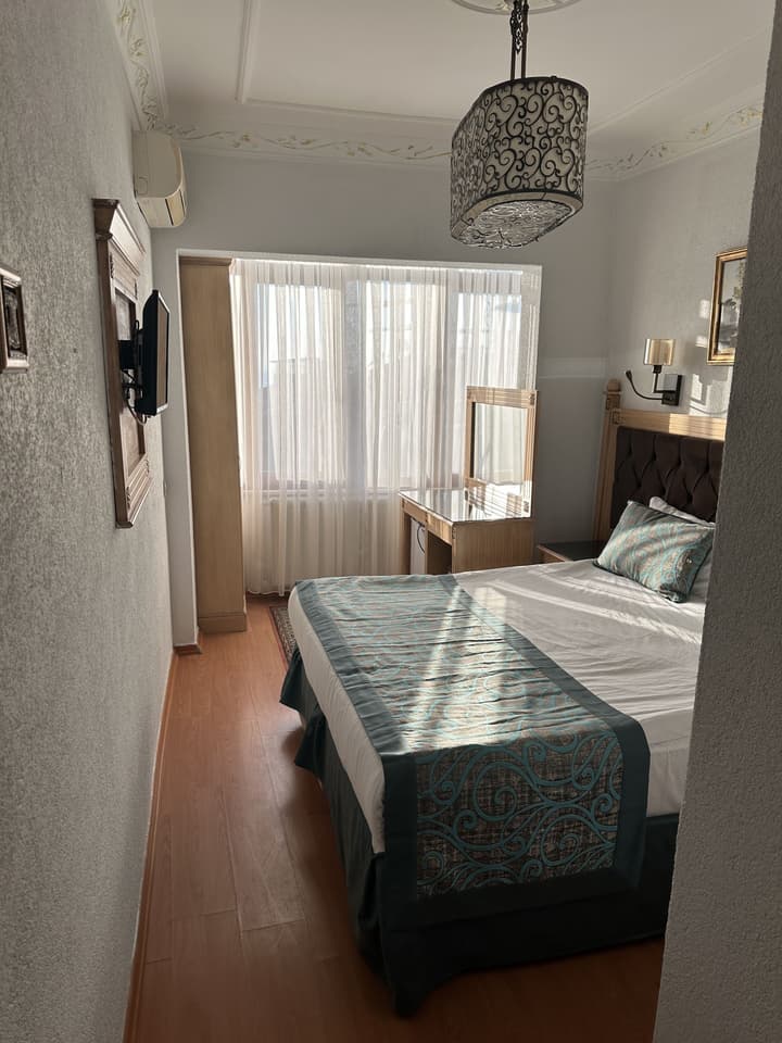 Blue Tuana Hotel