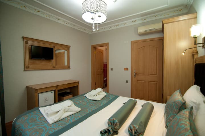 Blue Tuana Hotel