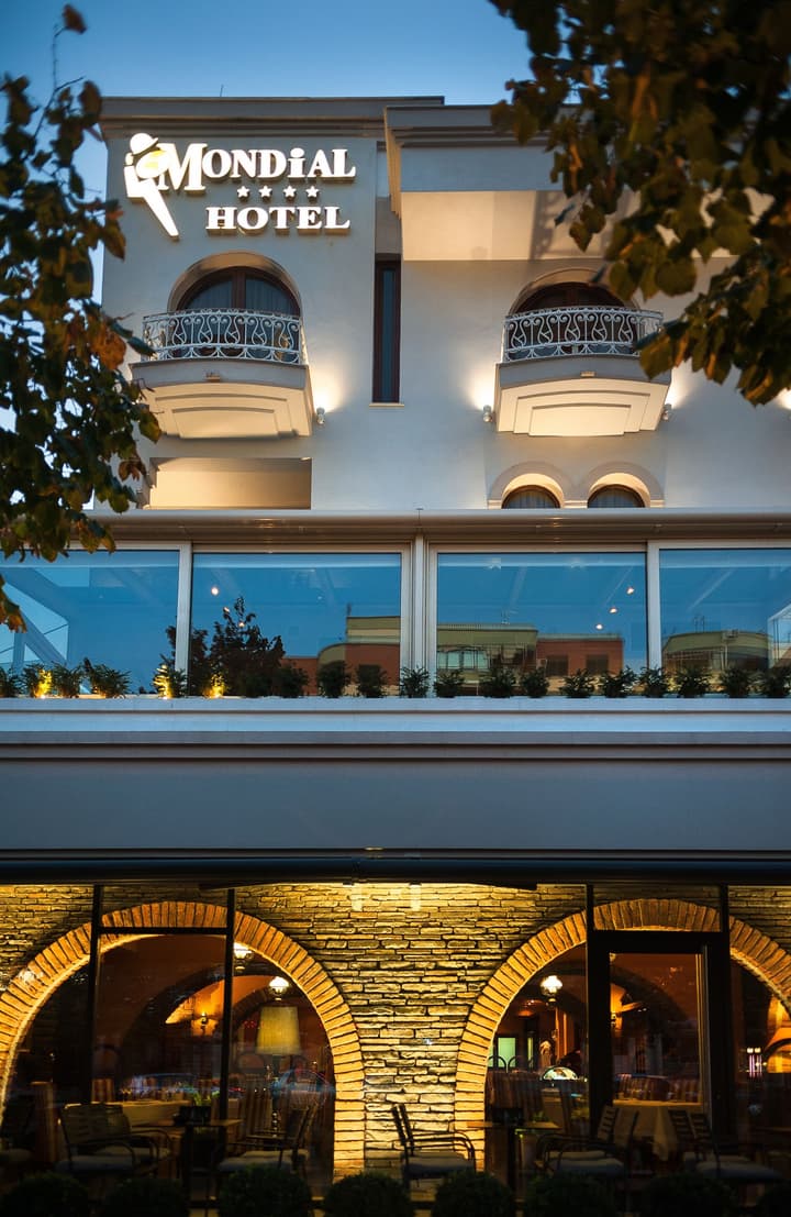 Mondial Hotel