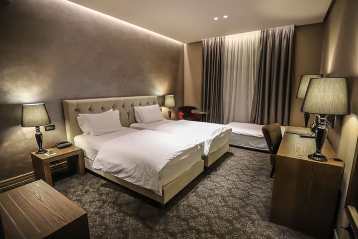 Mondial Hotel