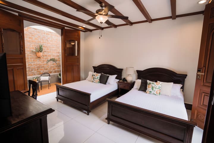 Hotel Plaza Colon