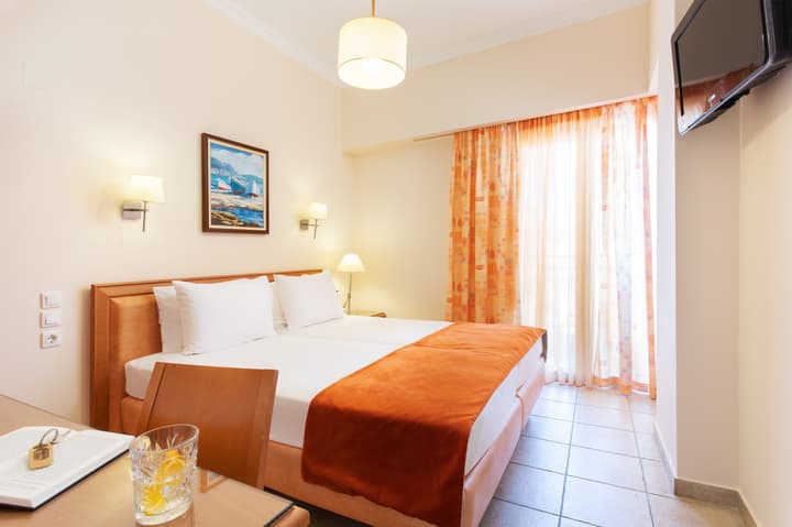 Pantheon City Hotel