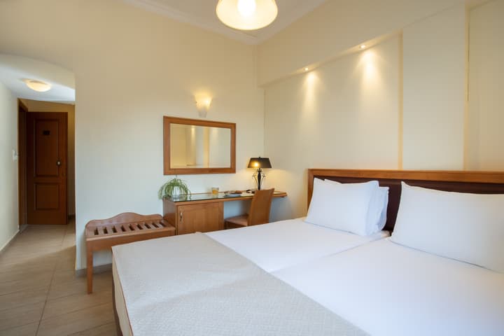 Pantheon City Hotel