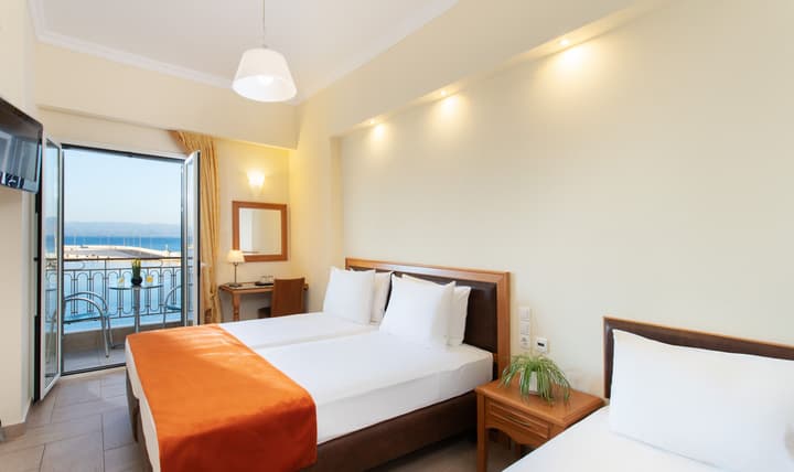 Pantheon City Hotel