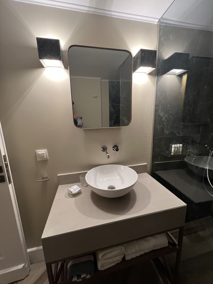 Pantheon City Hotel