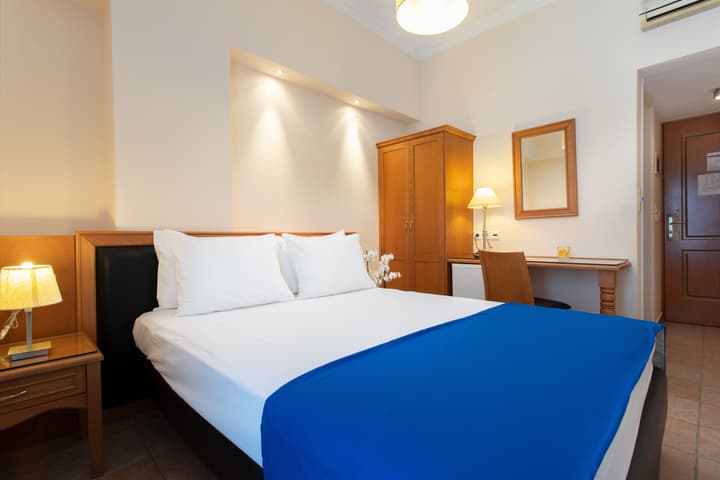 Pantheon City Hotel